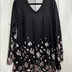 Size large womens long sleeve tunic